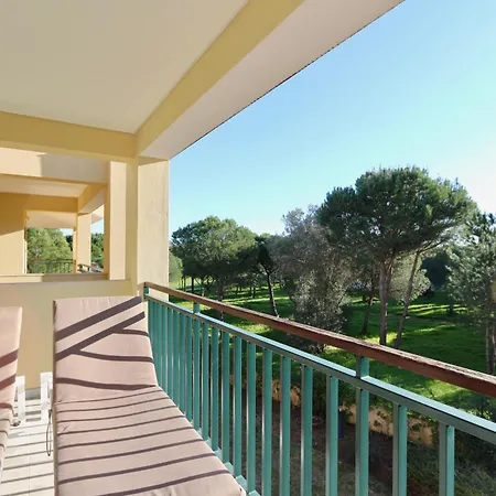 Birdie Bliss - Cleverdetails - Sleeps 4 Adults&1 Child Apartment Vilamoura