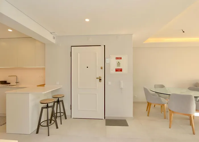 Birdie Bliss - Cleverdetails - Sleeps 4 Adults And 1 Child