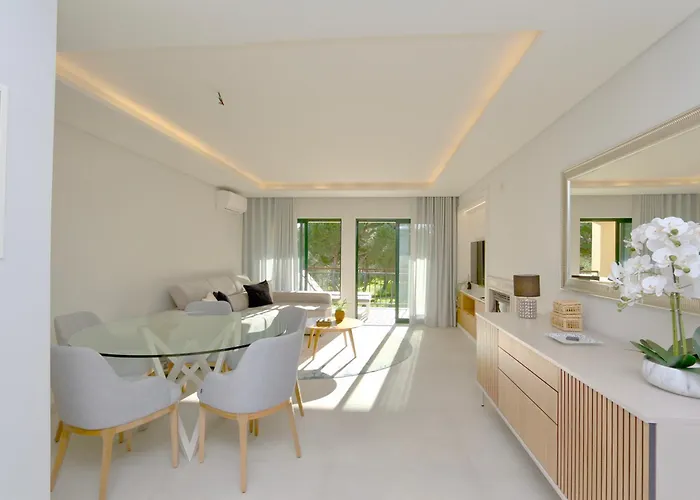 Birdie Bliss - Cleverdetails - Sleeps 4 Adults And 1 Child 빌라모라