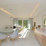 Birdie Bliss - Cleverdetails - Sleeps 4 Adults And 1 Child ヴィラモウラ