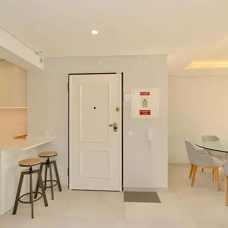 Birdie Bliss - Cleverdetails - Sleeps 4 Adults And 1 Child