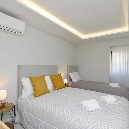 Apartment Birdie Bliss - Cleverdetails - Sleeps 4 Adults And 1 Child *